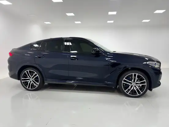 BMW-X6-2022