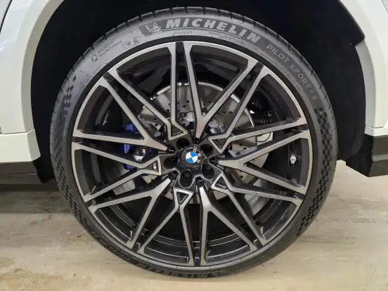 BMW-X6-4.4 V8 BITURBO GASOLINA M COMPETITION AUTOMÁTICO BMW-X6-2024