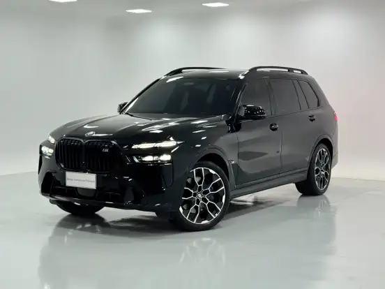 BMW-X7-2024