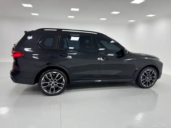 BMW-X7-4.4 V8 GASOLINA M60i STEPTRONIC BMW-X7-2024