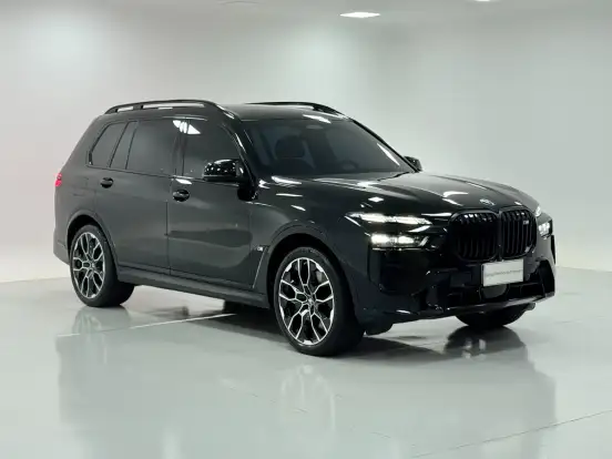 BMW-X7-4.4 V8 GASOLINA M60i STEPTRONIC BMW-X7-2024