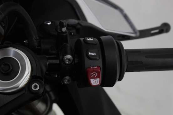 BMW-S 1000 RR-2021