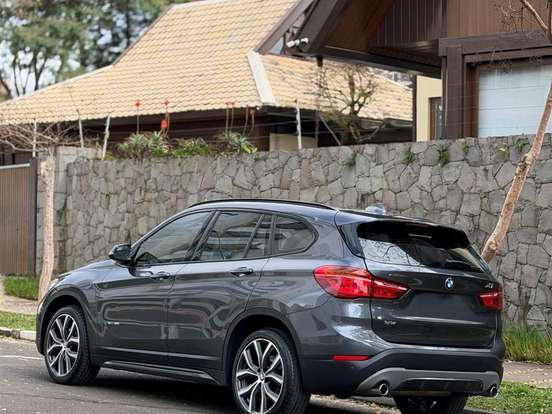 BMW-X1-2.0 16V TURBO ACTIVEFLEX XDRIVE25I SPORT 4P AUTOMÁTICO BMW-X1-2017