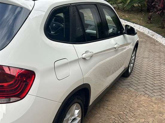 BMW-X1-2.0 16V TURBO ACTIVEFLEX SDRIVE20I 4P AUTOMÁTICO BMW-X1-2015