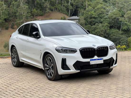 BMW-X4-2023