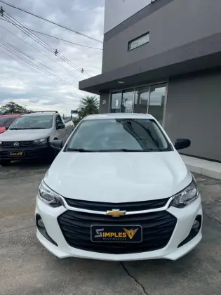 CHEVROLET ONIX 1.0 FLEX LT MANUAL CHEVROLET ONIX 1.0 FLEX LT MANUAL