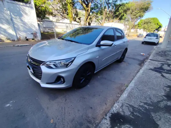 CHEVROLET ONIX 1.0 TURBO FLEX PLUS LT MANUAL CHEVROLET ONIX 1.0 TURBO FLEX PLUS LT MANUAL