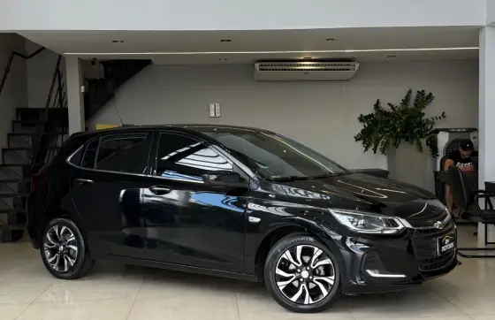 CHEVROLET ONIX 1.0 TURBO FLEX PREMIER AUTOMÁTICO CHEVROLET ONIX 1.0 TURBO FLEX PREMIER AUTOMÁTICO