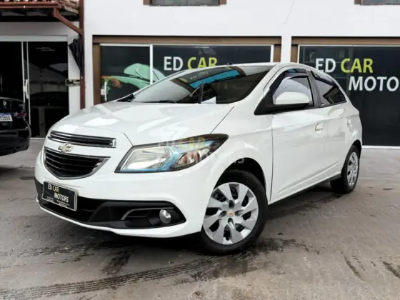 CHEVROLET ONIX 1.4 MPFI LT 8V FLEX 4P AUTOMÁTICO CHEVROLET ONIX 1.4 MPFI LT 8V FLEX 4P AUTOMÁTICO