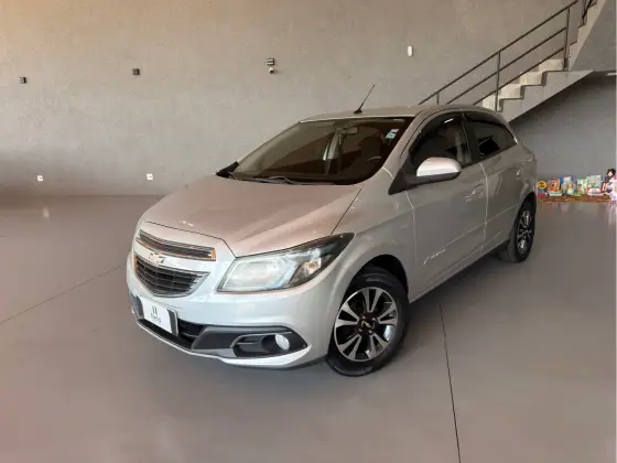 CHEVROLET ONIX 1.4 MPFI LTZ 8V FLEX 4P AUTOMÁTICO CHEVROLET ONIX 1.4 MPFI LTZ 8V FLEX 4P AUTOMÁTICO