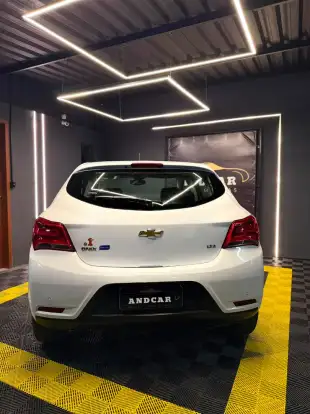 CHEVROLET-ONIX-2018