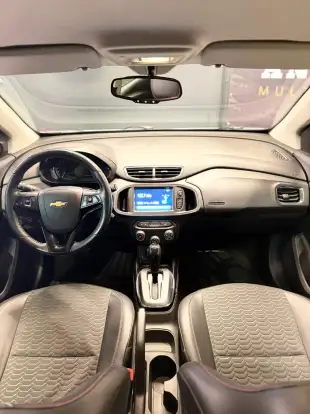 CHEVROLET-ONIX-2018