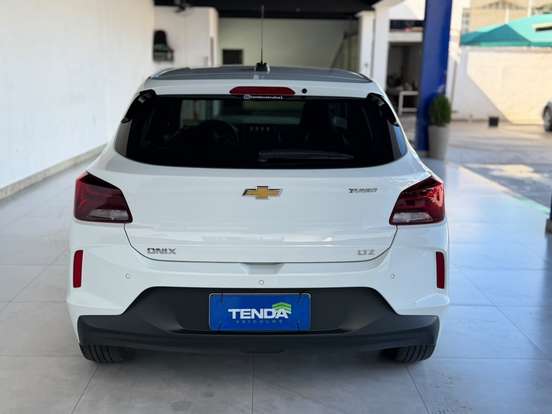 CHEVROLET-ONIX-1.0 TURBO FLEX LTZ AUTOMÁTICO CHEVROLET-ONIX-2024