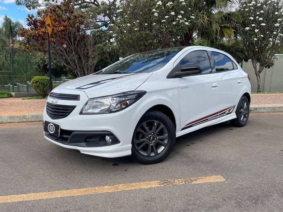 CHEVROLET ONIX 1.4 MPFI EFFECT 8V FLEX 4P MANUAL