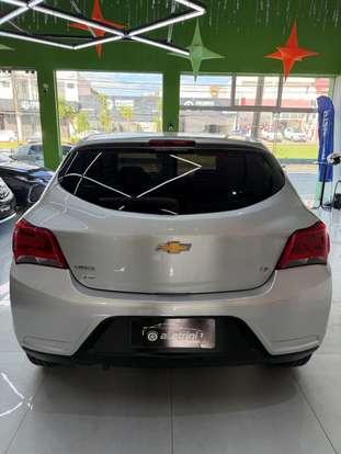 CHEVROLET-ONIX-1.4 MPFI LT 8V FLEX 4P MANUAL CHEVROLET-ONIX-2018