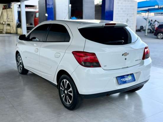 CHEVROLET-ONIX-2014