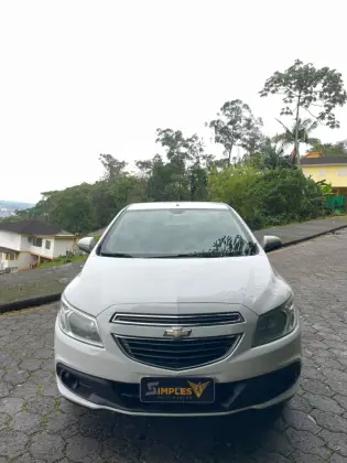 CHEVROLET PRISMA 1.0 MPFI LT 8V FLEX 4P MANUAL CHEVROLET PRISMA 1.0 MPFI LT 8V FLEX 4P MANUAL