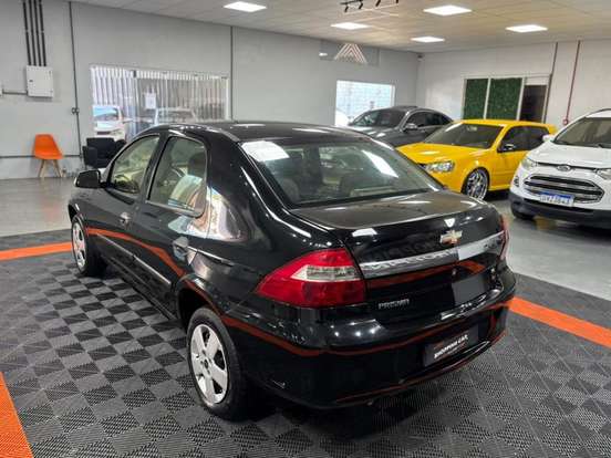 CHEVROLET-PRISMA-2011