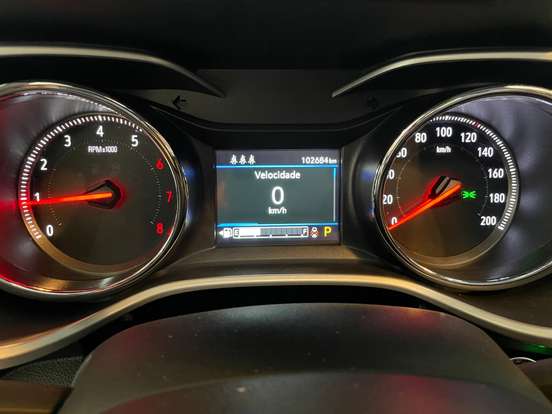 CHEVROLET-TRACKER-2022