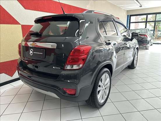 CHEVROLET-TRACKER-2018