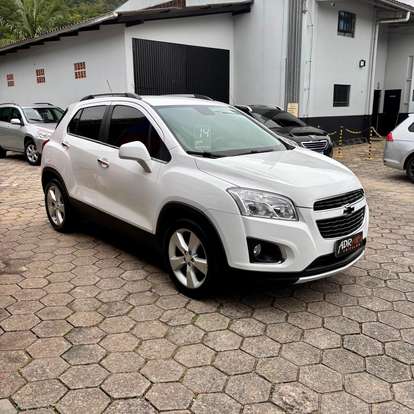 CHEVROLET-TRACKER-2014