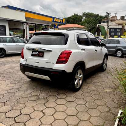 CHEVROLET-TRACKER-2014