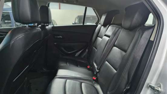 CHEVROLET-TRACKER-2015