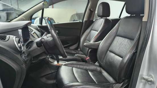 CHEVROLET-TRACKER-2015