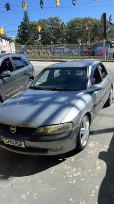 CHEVROLET VECTRA 2.0 MPFI GLS 8V GASOLINA 4P MANUAL CHEVROLET VECTRA 2.0 MPFI GLS 8V GASOLINA 4P MANUAL