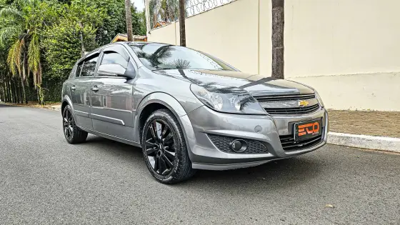 CHEVROLET VECTRA 2.0 MPFI GT-X HATCH 8V FLEX 4P MANUAL CHEVROLET VECTRA 2.0 MPFI GT-X HATCH 8V FLEX 4P MANUAL