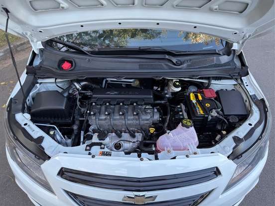CHEVROLET-ONIX-2016