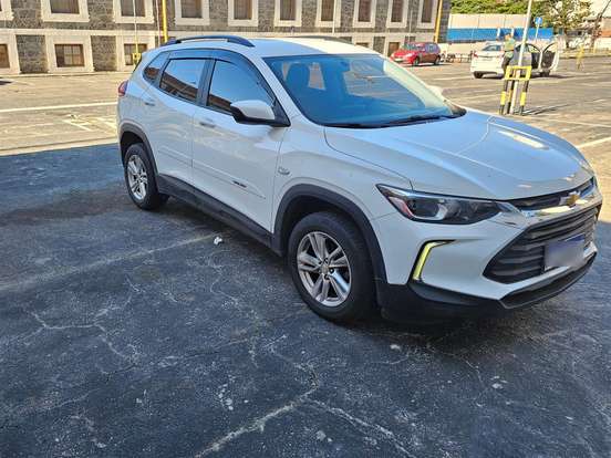 CHEVROLET-TRACKER-2021