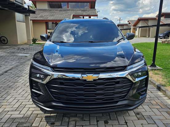 CHEVROLET-TRACKER-2025