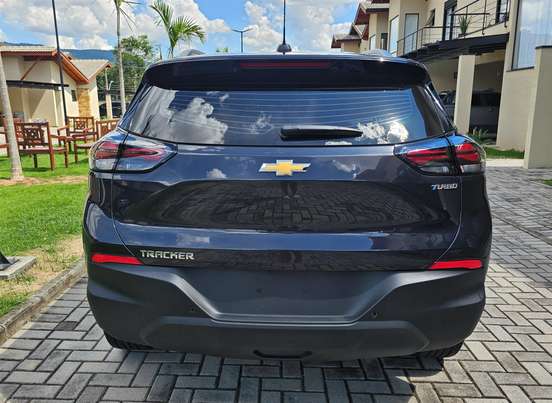 CHEVROLET-TRACKER-2025