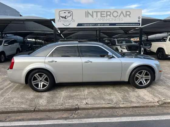 CHRYSLER 300 C 5.7 HEMI SEDAN V8 16V GASOLINA 4P AUTOMÁTICO CHRYSLER 300 C 5.7 HEMI SEDAN V8 16V GASOLINA 4P AUTOMÁTICO