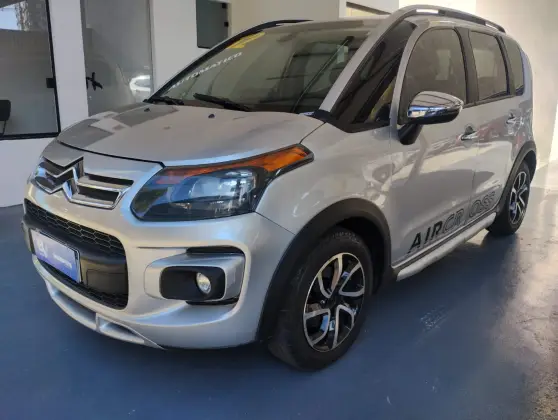 CITROËN AIRCROSS 1.6 EXCLUSIVE 16V FLEX 4P AUTOMÁTICO CITROËN AIRCROSS 1.6 EXCLUSIVE 16V FLEX 4P AUTOMÁTICO