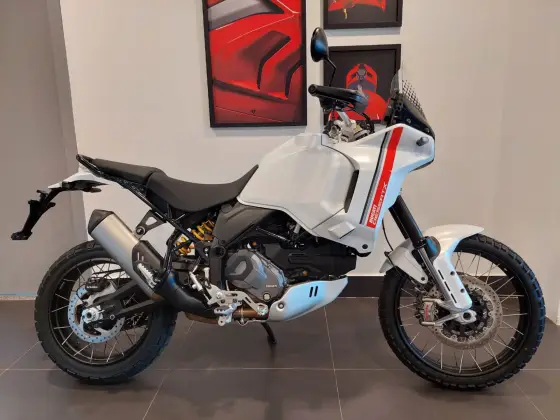 DUCATI DESERT X DUCATI DESERT X