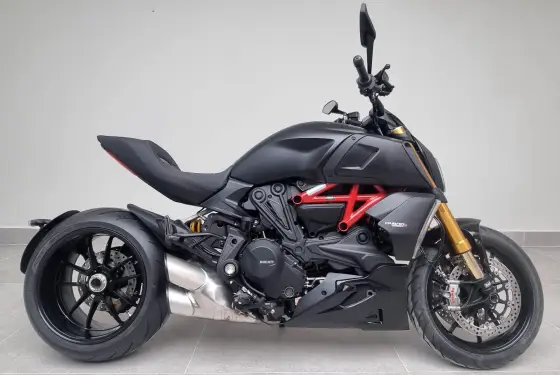 DUCATI DIAVEL 1260 S DUCATI DIAVEL 1260 S
