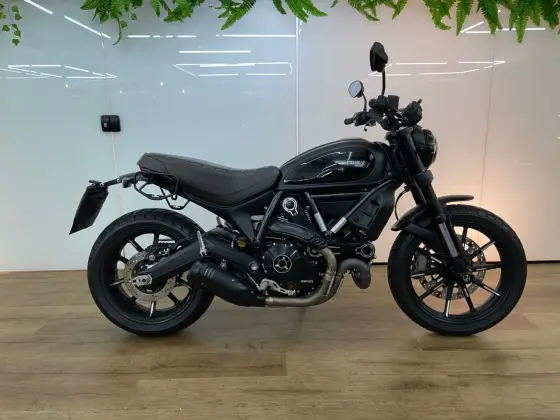DUCATI SCRAMBLER ICON 
