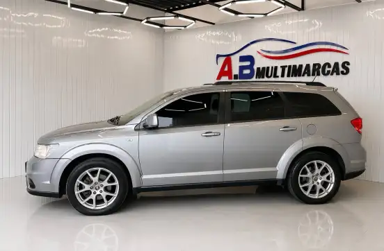 FIAT-FREEMONT-2014