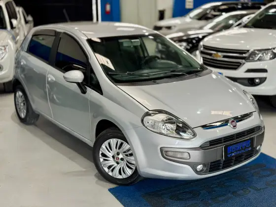 FIAT PUNTO 1.6 ESSENCE 16V FLEX 4P MANUAL FIAT PUNTO 1.6 ESSENCE 16V FLEX 4P MANUAL