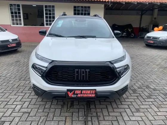 FIAT TORO 1.3 TURBO 270 FLEX VOLCANO AT6 FIAT TORO 1.3 TURBO 270 FLEX VOLCANO AT6