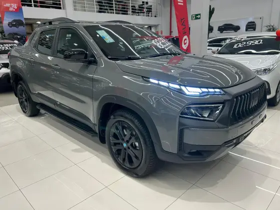 FIAT TORO 1.3 TURBO 270 HYBRID ULTRA AT6 FIAT TORO 1.3 TURBO 270 HYBRID ULTRA AT6
