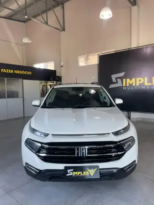 FIAT TORO 2.0 16V TURBO DIESEL FREEDOM 4WD AT9 FIAT TORO 2.0 16V TURBO DIESEL FREEDOM 4WD AT9