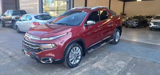 FIAT TORO 2.0 16V TURBO DIESEL RANCH 4WD AT9 FIAT TORO 2.0 16V TURBO DIESEL RANCH 4WD AT9