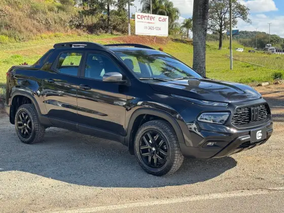 FIAT TORO 2.0 16V TURBO DIESEL ULTRA 4WD AT9 FIAT TORO 2.0 16V TURBO DIESEL ULTRA 4WD AT9
