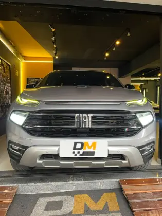 FIAT TORO 2.0 16V TURBO DIESEL VOLCANO 4WD AT9 FIAT TORO 2.0 16V TURBO DIESEL VOLCANO 4WD AT9