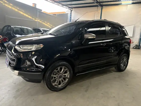 FORD ECOSPORT 1.6 FREESTYLE 16V FLEX 4P MANUAL FORD ECOSPORT 1.6 FREESTYLE 16V FLEX 4P MANUAL
