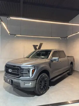 FORD F-150 5.0 V8 GASOLINA CD LARIAT BLACK FX4 AUTOMÁTICO FORD F-150 5.0 V8 GASOLINA CD LARIAT BLACK FX4 AUTOMÁTICO