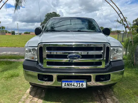 FORD F-250 4.2 XLT 4X2 CS TURBO INTERCOOLER DIESEL 2P MANUAL